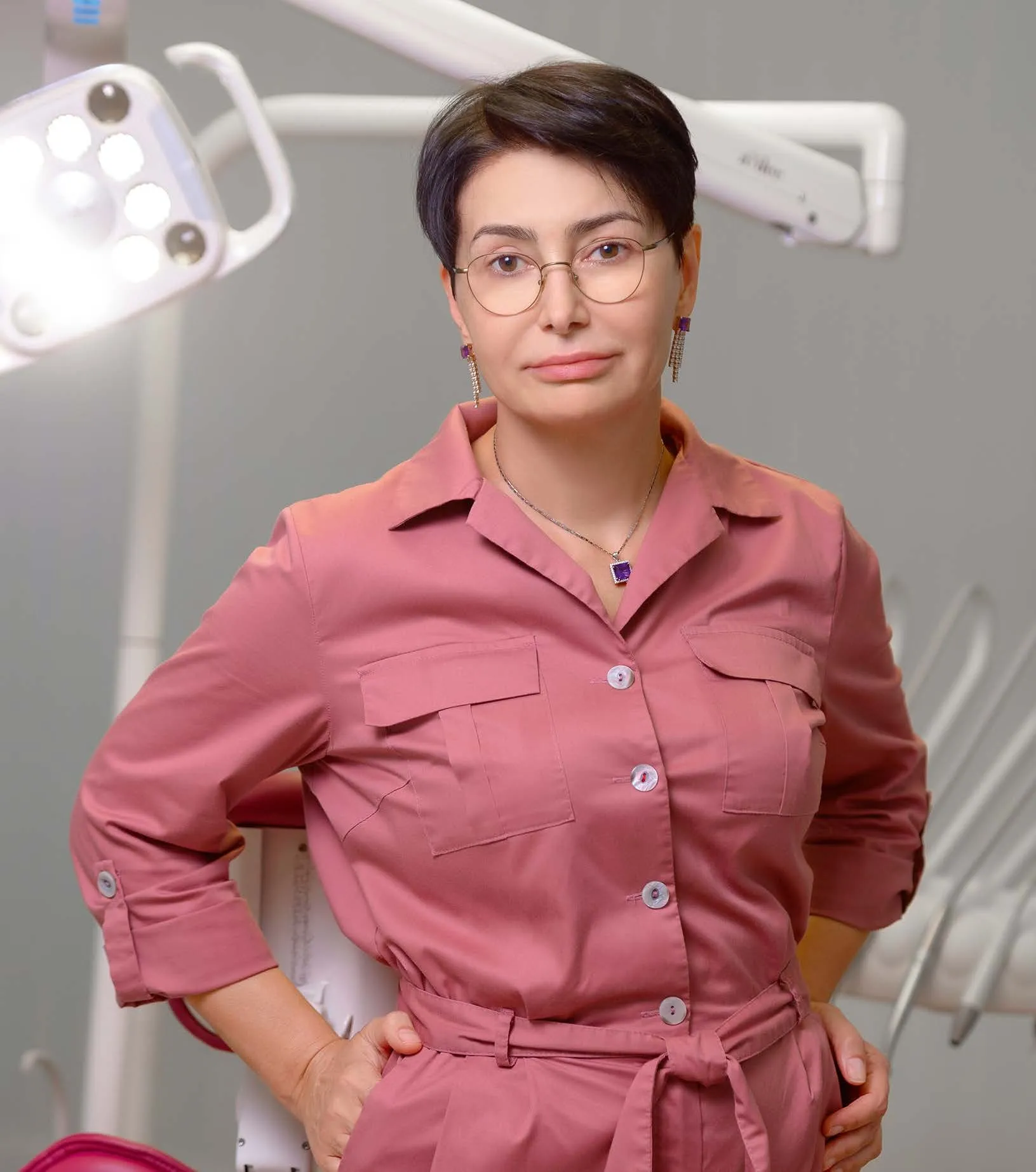 ЧТО ОСТАЕТСЯ ЗА КАДРОМ РАБОТЫ ВРАЧА?