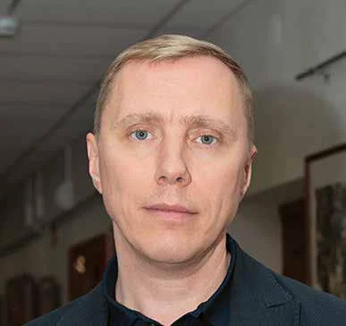 ПЛЕЧОМ К ПЛЕЧУ: ТЫЛ И ФРОНТ